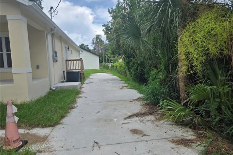Villa ou maison à louer à Tampa, Floride: 4 chambres, 156.35 m2 № 2403001 - photo 5