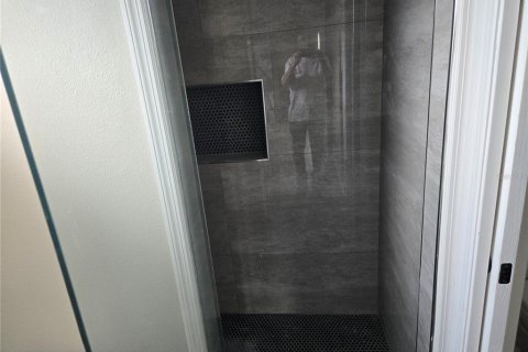 Villa ou maison à louer à Tampa, Floride: 4 chambres, 156.35 m2 № 2403001 - photo 7