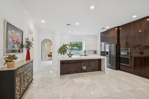 Casa en venta en Weston, Florida, 6 dormitorios, 695.65 m2 № 1999687 - foto 14