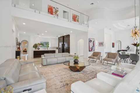 Casa en venta en Weston, Florida, 6 dormitorios, 695.65 m2 № 1999687 - foto 13