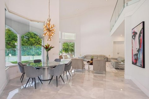 Casa en venta en Weston, Florida, 6 dormitorios, 695.65 m2 № 1999687 - foto 11