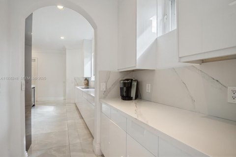 Casa en venta en Weston, Florida, 6 dormitorios, 695.65 m2 № 1999687 - foto 16