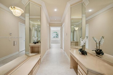 Casa en venta en Weston, Florida, 6 dormitorios, 695.65 m2 № 1999687 - foto 22