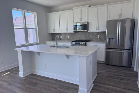 Villa ou maison à louer à Minneola, Floride: 4 chambres, 237.83 m2 № 2429079 - photo 9