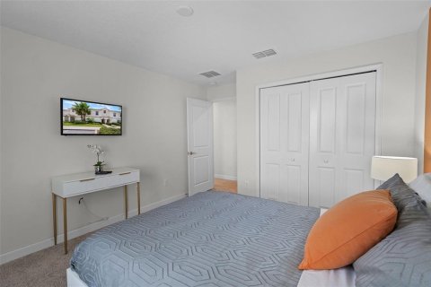 Townhouse in Davenport, Florida 4 bedrooms, 176.7 sq.m. № 1777903 - photo 17