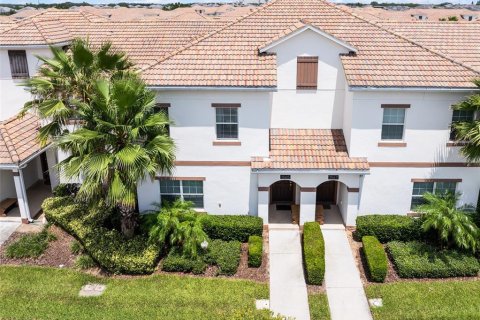 Townhouse in Davenport, Florida 4 bedrooms, 176.7 sq.m. № 1777903 - photo 2