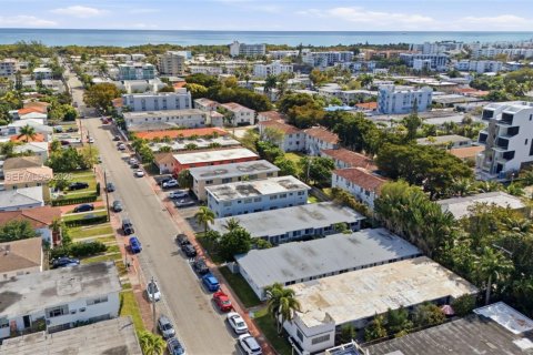 Купить коммерческую недвижимость в Майами-Бич, Флорида № 2032350 - фото 23