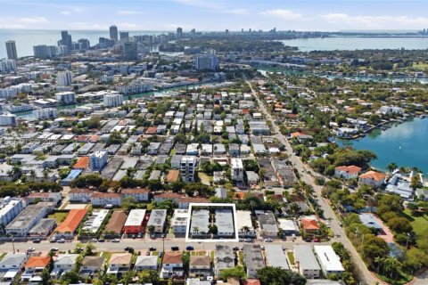 Купить коммерческую недвижимость в Майами-Бич, Флорида № 2032350 - фото 14