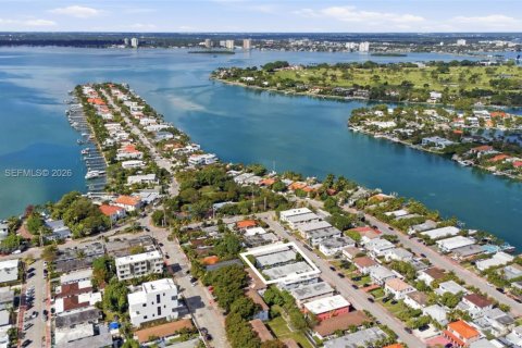 Купить коммерческую недвижимость в Майами-Бич, Флорида № 2032350 - фото 20