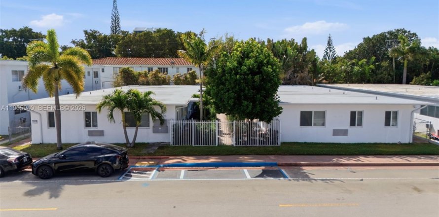 Коммерческая недвижимость в Майами-Бич, Флорида № 2032350