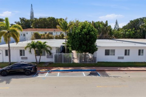 Купить коммерческую недвижимость в Майами-Бич, Флорида № 2032350 - фото 30