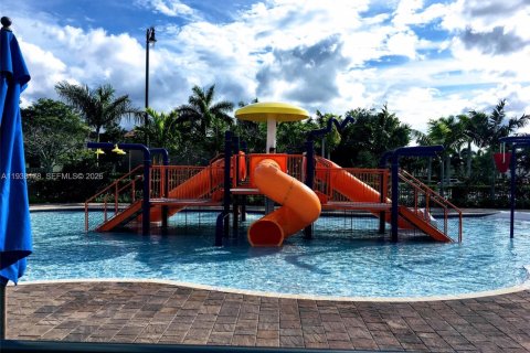 House in Homestead, Florida 5 bedrooms, 296.92 sq.m. № 1996662 - photo 13