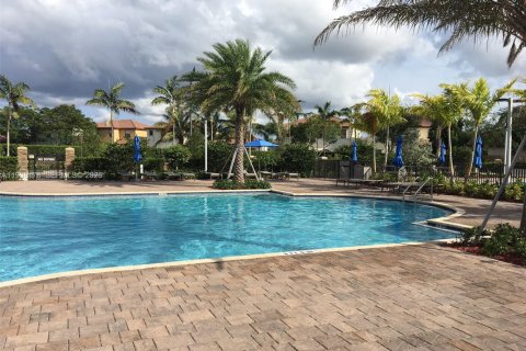 House in Homestead, Florida 5 bedrooms, 296.92 sq.m. № 1996662 - photo 14