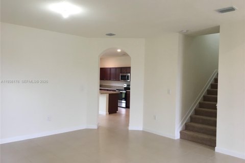 House in Homestead, Florida 5 bedrooms, 296.92 sq.m. № 1996662 - photo 8