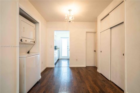 Apartamento en alquiler en Miami Beach, Florida, 41.81 m2 № 1922158 - foto 6