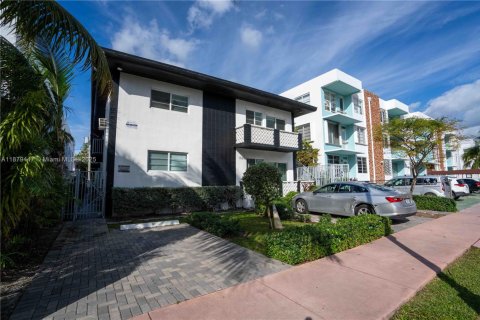 Apartamento en alquiler en Miami Beach, Florida, 41.81 m2 № 1922158 - foto 1