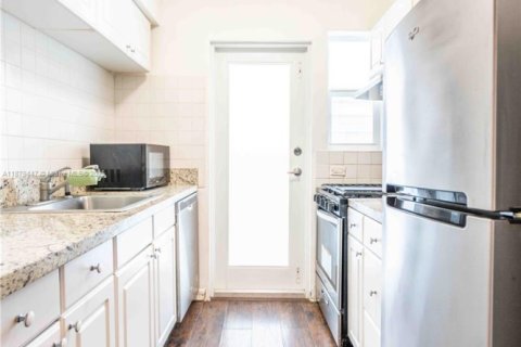 Apartamento en alquiler en Miami Beach, Florida, 41.81 m2 № 1922158 - foto 8