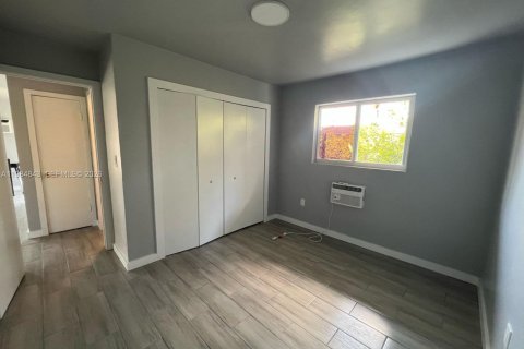 Купить коммерческую недвижимость в Майами, Флорида 198.63м2, № 2045861 - фото 22