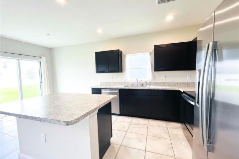 Casa en alquiler en Winter Haven, Florida, 3 dormitorios, 120.03 m2 № 1893794 - foto 4