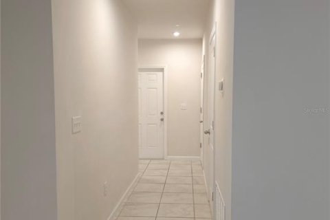 Casa en alquiler en Winter Haven, Florida, 3 dormitorios, 120.03 m2 № 1893794 - foto 2