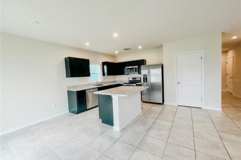Casa en alquiler en Winter Haven, Florida, 3 dormitorios, 120.03 m2 № 1893794 - foto 7