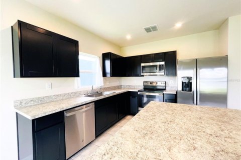 Casa en alquiler en Winter Haven, Florida, 3 dormitorios, 120.03 m2 № 1893794 - foto 3
