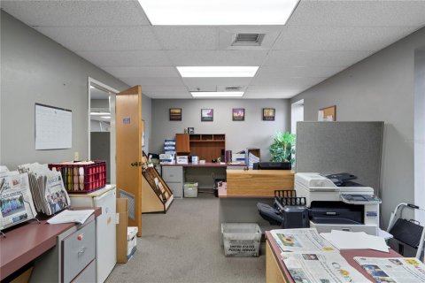 Immobilier commercial à louer à Crystal River, Floride: 504.46 m2 № 1631440 - photo 3