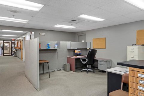 Immobilier commercial à louer à Crystal River, Floride: 504.46 m2 № 1631440 - photo 17