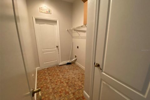 Villa ou maison à louer à Eustis, Floride: 4 chambres, 172.43 m2 № 2102345 - photo 16