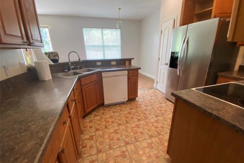 Villa ou maison à louer à Eustis, Floride: 4 chambres, 172.43 m2 № 2102345 - photo 8