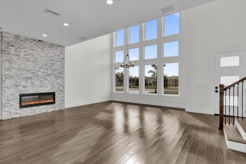 House in Orlando, Florida 5 bedrooms, 335.75 sq.m. № 1616858 - photo 15