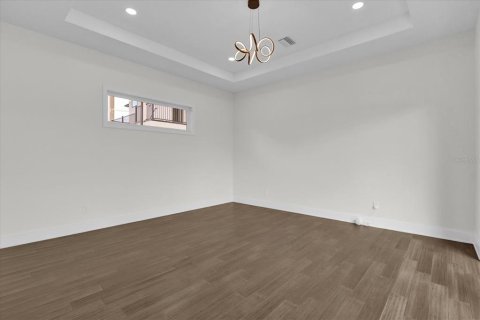 House in Orlando, Florida 5 bedrooms, 335.75 sq.m. № 1616858 - photo 27