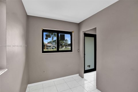 Villa ou maison à vendre à Homestead, Floride: 4 chambres, 135.64 m2 № 2080035 - photo 13