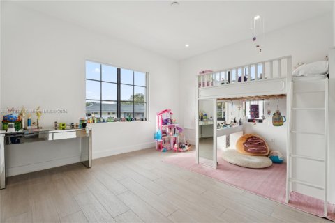 Townhouse in Miami, Florida 4 bedrooms, 263.1 sq.m. № 1860040 - photo 20