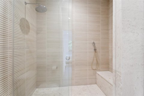 Townhouse in Miami, Florida 4 bedrooms, 263.1 sq.m. № 1860040 - photo 22