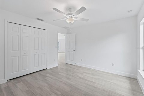 House in Ocala, Florida 3 bedrooms, 142.51 sq.m. № 1528615 - photo 19