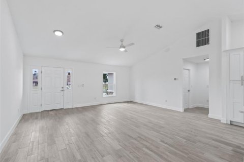 House in Ocala, Florida 3 bedrooms, 142.51 sq.m. № 1528615 - photo 16
