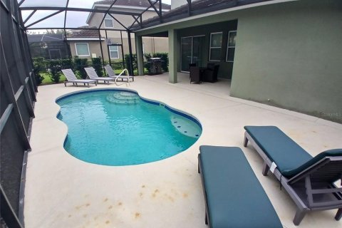 House in Davenport, Florida 5 bedrooms, 258.64 sq.m. № 1914045 - photo 20