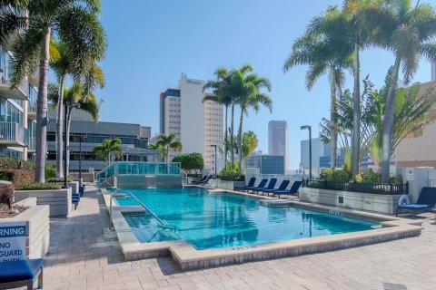 Condo in Tampa, Florida, 2 bedrooms  № 1437444 - photo 30