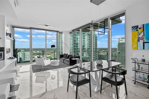 Condo in Tampa, Florida, 2 bedrooms  № 1437444 - photo 2