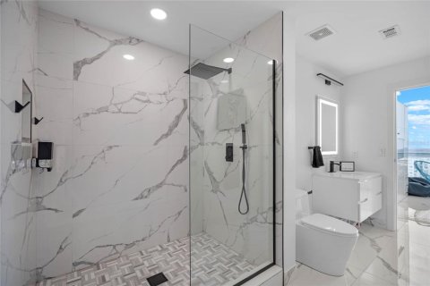 Condo in Tampa, Florida, 2 bedrooms  № 1437444 - photo 15