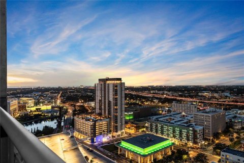 Condo in Tampa, Florida, 2 bedrooms  № 1437444 - photo 4