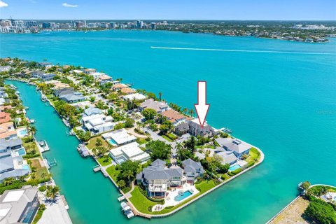 Купить виллу или дом в Сарасота, Флорида 5 комнат, 606.37м2, № 2207454 - фото 3
