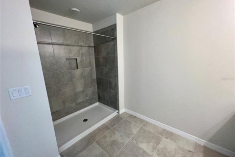 Townhouse in CYPRESS CAY in Kissimmee, Florida 3 bedrooms, 156.35 sq.m. № 1912235 - photo 8