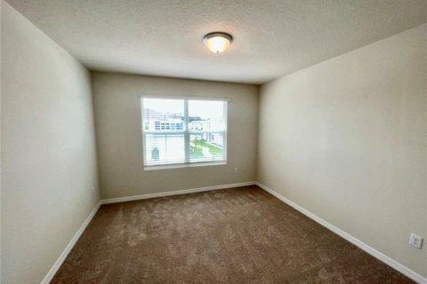 Townhouse in CYPRESS CAY in Kissimmee, Florida 3 bedrooms, 156.35 sq.m. № 1912235 - photo 12