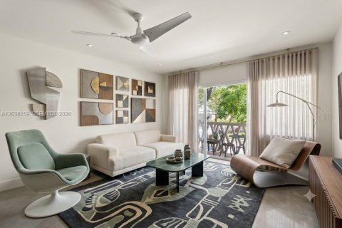 Copropriété à vendre à Bay Harbor Islands, Floride: 1 chambre, 78.6 m2 № 2085881 - photo 22