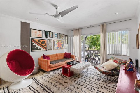 Copropriété à vendre à Bay Harbor Islands, Floride: 1 chambre, 78.6 m2 № 2085881 - photo 21