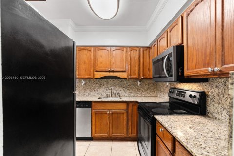 Copropriété à vendre à Bay Harbor Islands, Floride: 1 chambre, 78.6 m2 № 2085881 - photo 15