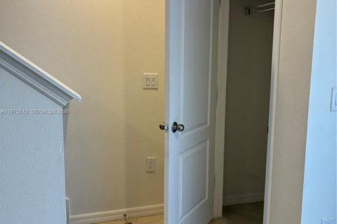 Adosado en venta en South Daytona, Florida, 3 dormitorios, 157 m2 № 2154394 - foto 14