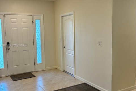Adosado en venta en South Daytona, Florida, 3 dormitorios, 157 m2 № 2154394 - foto 5
